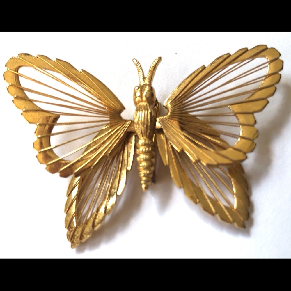 Butterfly Brooch Monet Gold Tone 2 1/4” x 1 1/2”